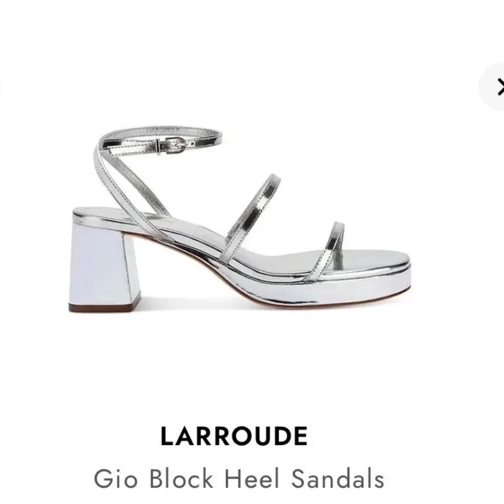 Larroude metallic silver